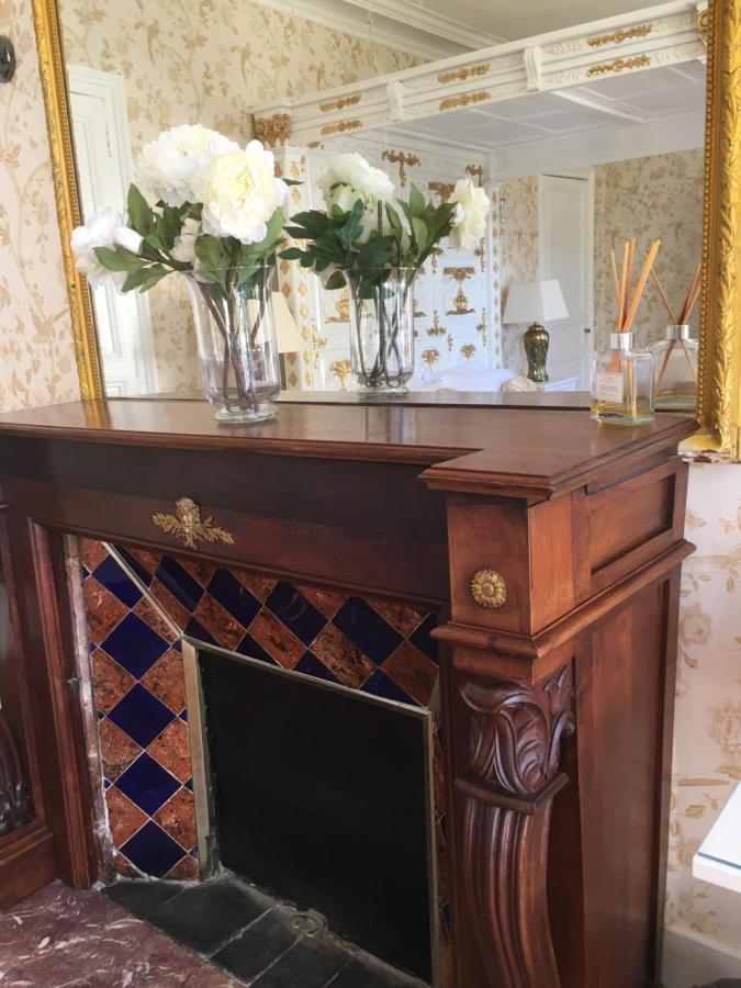 Manoir De L'Epine Bed & Breakfast Saint-Severin Bagian luar foto