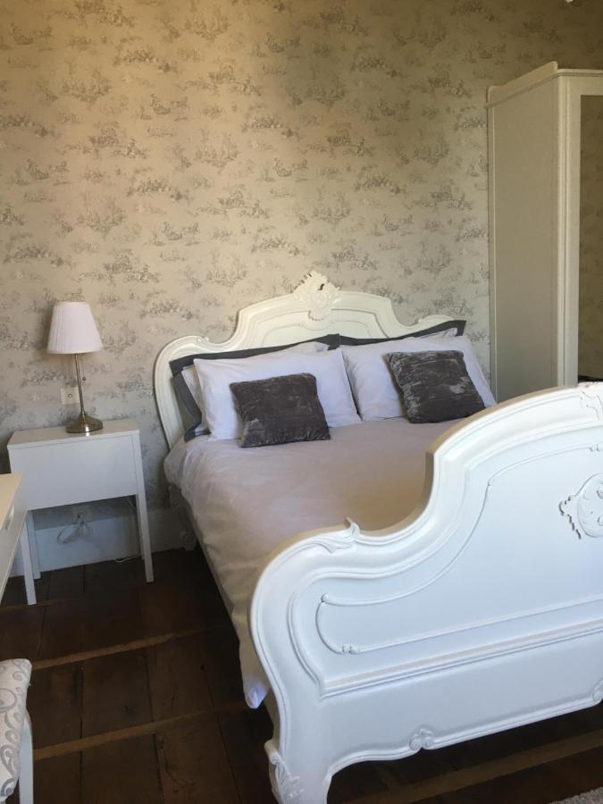 Manoir De L'Epine Bed & Breakfast Saint-Severin Bagian luar foto